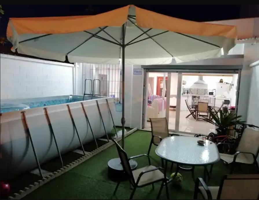 Acogedor Loft A 30 Minutos De La Playa Y Montana Lägenhet Lebrija Exteriör bild